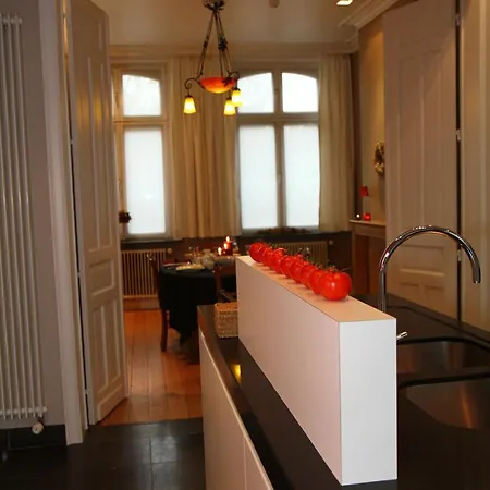 @ Room's 4* Ypres